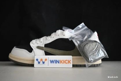 OG AIR 1 PS 'OLIVE' (Kids!) JORDAN TRAVIS X DZ5909-106 SCOTT LOW 1026